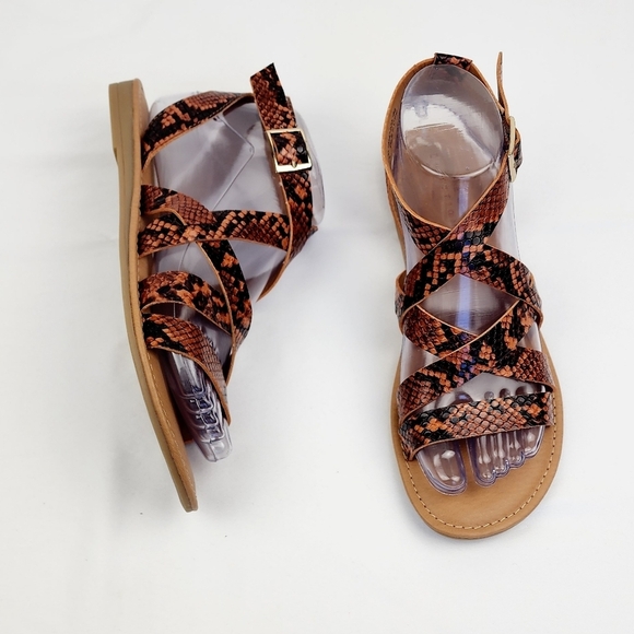 New Directions Greeway Snake Print  Strappy Sandals - Picture 9 of 9